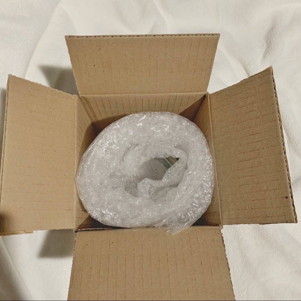 Scented Candle NIB - Picture 3 of 3